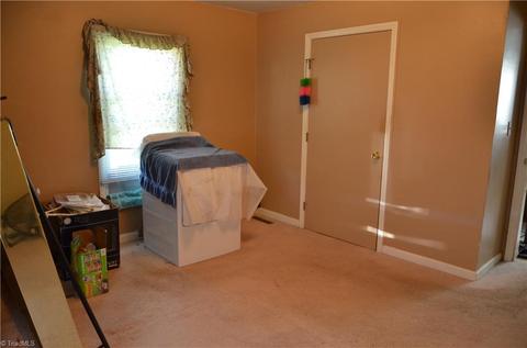 1005 Mill Ave, High Point, NC 27260 photo 6