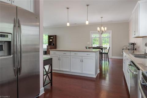 4529 River Brook St, High Point, NC 27265 photo 10