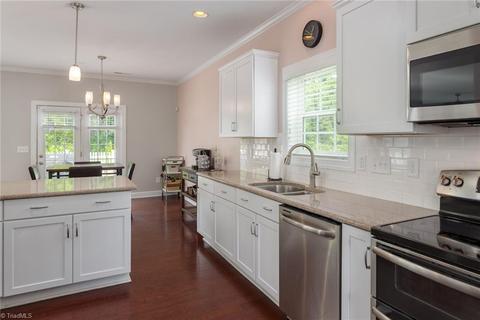 4529 River Brook St, High Point, NC 27265 photo 9