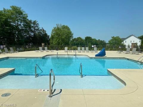 662 Nikyle Cir, High Point, NC 27265 photo 29