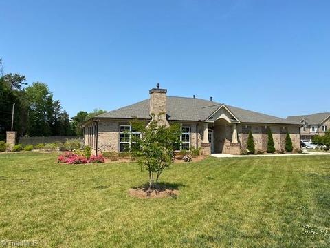 662 Nikyle Cir, High Point, NC 27265 photo 28