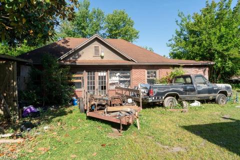 208 Cox Ave, Thomasville, NC 27360 photo 23