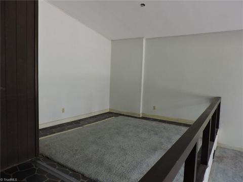 609 Overbrook Dr, High Point, NC 27262 photo 9