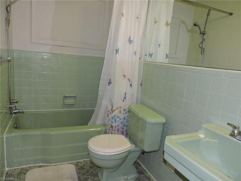 609 Overbrook Dr, High Point, NC 27262 photo 22