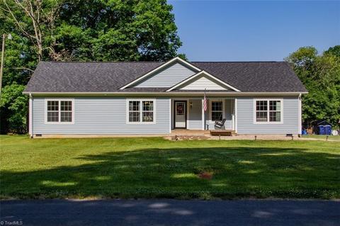 137 Austine Ln, Advance, NC 27006 photo 2