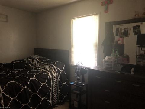 3214 Forestview Dr, High Point, NC 27260 photo 7
