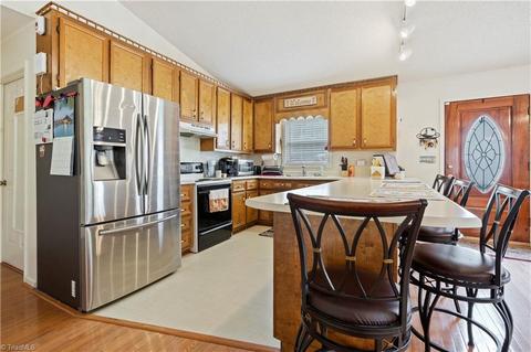 665 Dockside Ter, Denton, NC 27239 photo 15