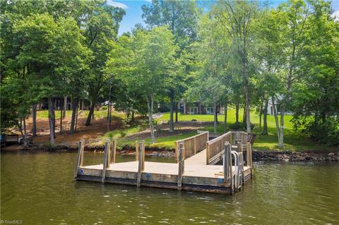 665 Dockside Ter, Denton, NC 27239 photo 5