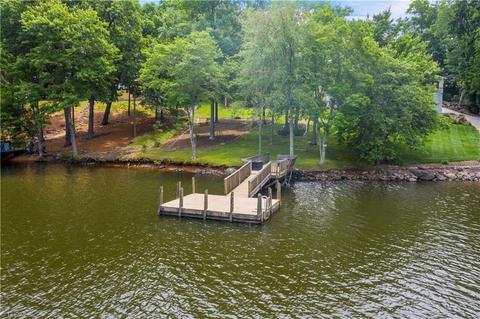 665 Dockside Ter, Denton, NC 27239 photo 1
