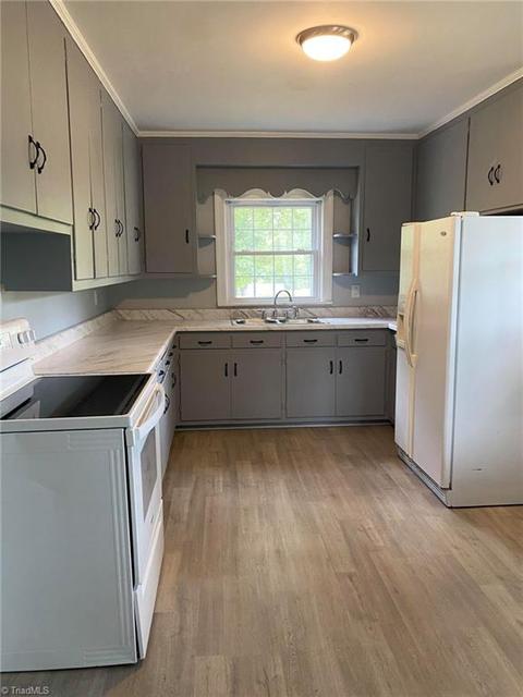 333 Maple St, Eden, NC 27288 photo 10