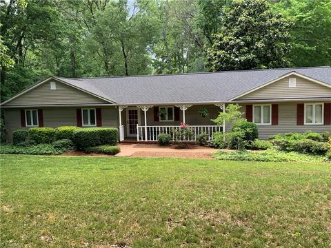 4631 Oakview Dr, Trinity, NC 27370 photo 1