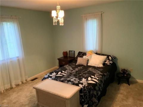 4631 Oakview Dr, Trinity, NC 27370 photo 11