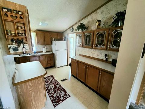 5847 Huckleberry Ln, Trinity, NC 27370 photo 10