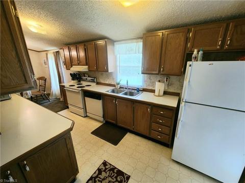 5847 Huckleberry Ln, Trinity, NC 27370 photo 12