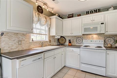 6041 Evans Mill Rd, High Point, NC 27265 photo 13