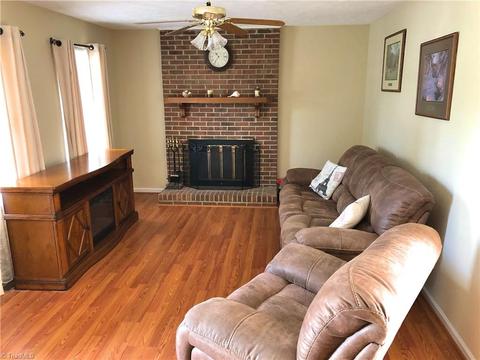 109 Ridge Creek Dr, Trinity, NC 27370 photo 4