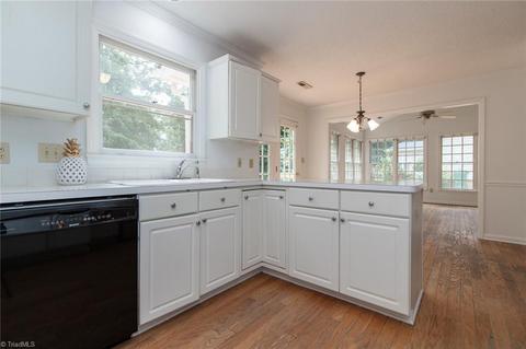 3333 Timberwolf Ave, High Point, NC 27265 photo 7