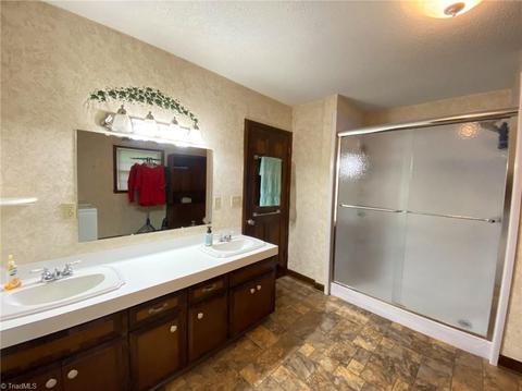375 Manuel Rd, Mayodan, NC 27027 photo 14