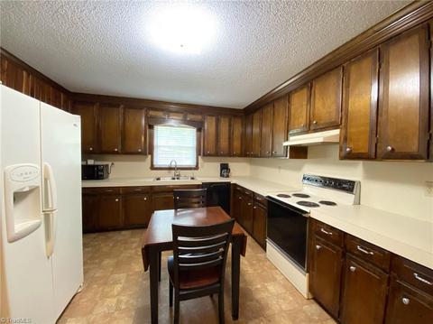 375 Manuel Rd, Mayodan, NC 27027 photo 6
