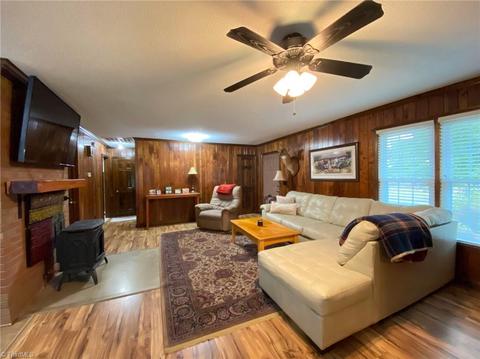 375 Manuel Rd, Mayodan, NC 27027 photo 13