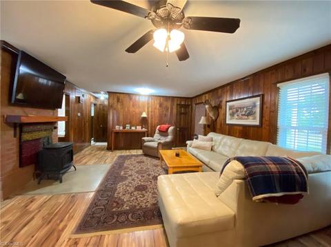 375 Manuel Rd, Mayodan, NC 27027 photo 10