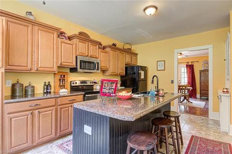 205 Edgedale Dr, High Point, NC 27262 photo 10