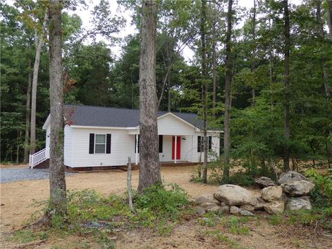 358 Floyd St, Denton, NC 27239 photo 3