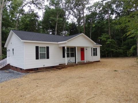 358 Floyd St, Denton, NC 27239 photo 2