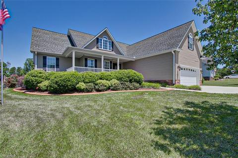 2959 Clear Ridge Dr, Trinity, NC 27370 photo 1