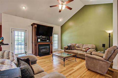 2959 Clear Ridge Dr, Trinity, NC 27370 photo 13