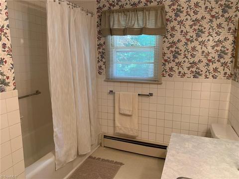 2440 Farmbrook Rd, Winston Salem, NC 27103 photo 14