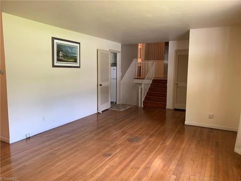 2440 Farmbrook Rd, Winston Salem, NC 27103 photo 11