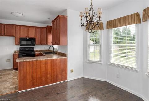 2458 Willard Rd, High Point, NC 27263 photo 13