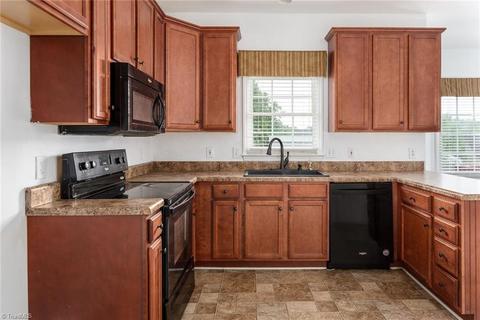 2458 Willard Rd, High Point, NC 27263 photo 9