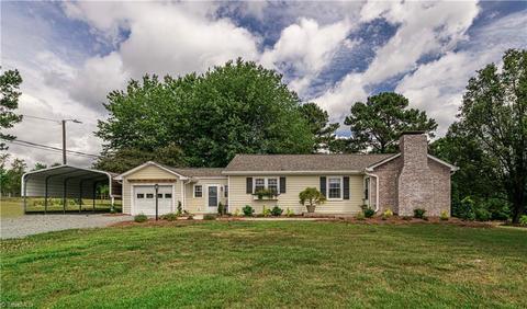 3370 Harper Rd, Clemmons, NC 27012 photo 2
