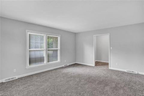 600 Oakview Rd, High Point, NC 27265 photo 15