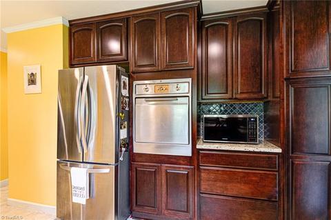 1606 Wendover Dr, High Point, NC 27262 photo 17