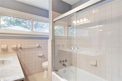 1606 Wendover Dr, High Point, NC 27262 photo 25