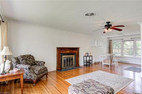 1606 Wendover Dr, High Point, NC 27262 photo 5