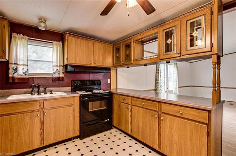 5125 Whites Chapel Rd, Staley, NC 27355 photo 6