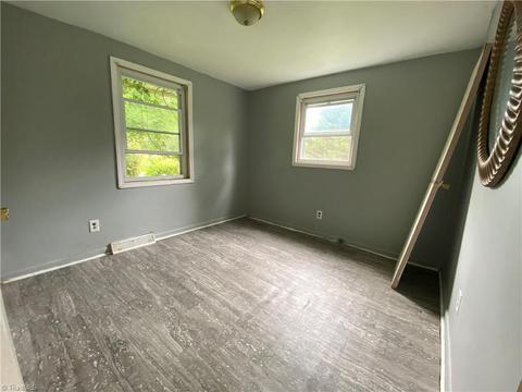 404 Cockerham Rd, Elkin, NC 28621 photo 12