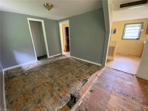 404 Cockerham Rd, Elkin, NC 28621 photo 8