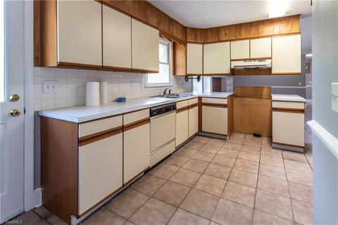 5404 Beech Tree Dr, Climax, NC 27233 photo 6