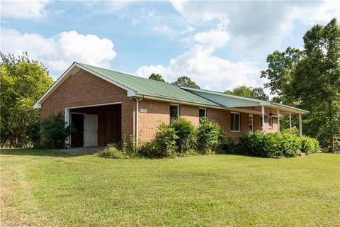 5404 Beech Tree Dr, Climax, NC 27233 photo 3