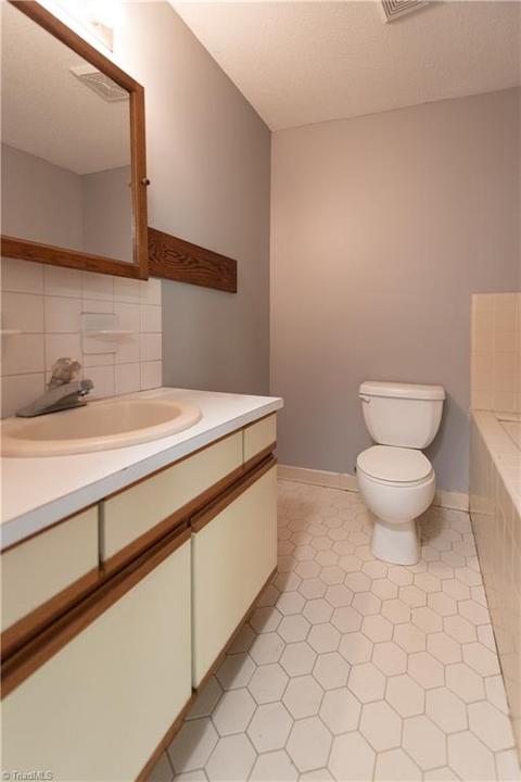5404 Beech Tree Dr, Climax, NC 27233 photo 15