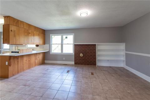 5404 Beech Tree Dr, Climax, NC 27233 photo 8
