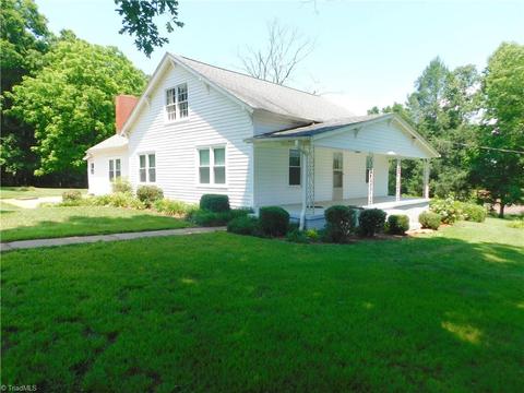 449 Tobe Hudson Rd, Dobson, NC 27017 photo 1