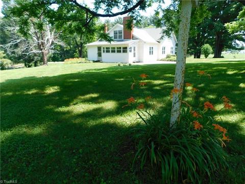 449 Tobe Hudson Rd, Dobson, NC 27017 photo 7