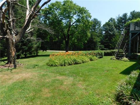 449 Tobe Hudson Rd, Dobson, NC 27017 photo 9