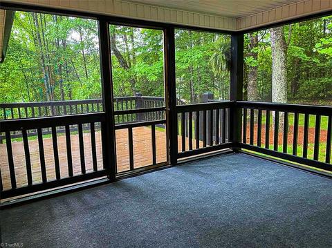 313 Circle Dr, Dobson, NC 27017 photo 11